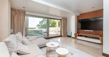 2 bedroom apartment in Benahavis, Spain