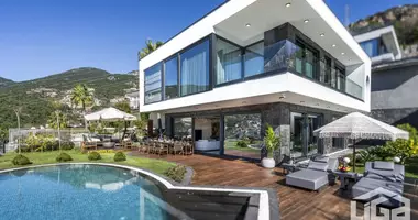 Villa 4 Zimmer mit Schwimmbad, mit Garage, mit Garten in Alanya, Türkei