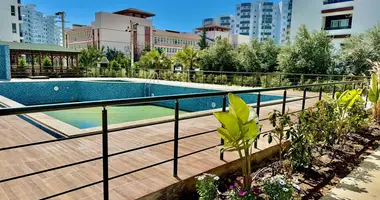 2 bedroom apartment in Mezitli, Turkey