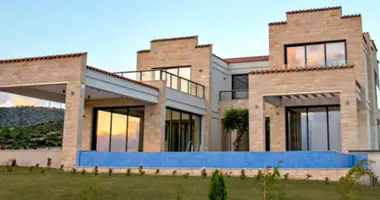 Villa 5 bedrooms in Kouklia, Cyprus