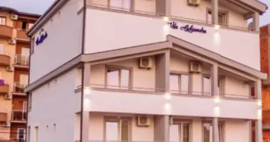 Hotel w Dobra Woda, Czarnogóra