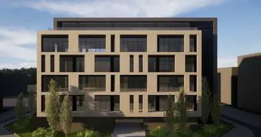 Investition 2 200 m² in Strovolos, Cyprus