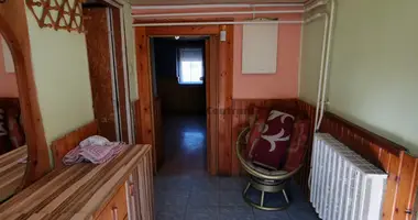 2 room house in Jaszapati, Hungary