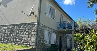 Maison 3 chambres avec parkovka parking, avec Meublesd, avec Vue sur la mer dans Muo, Monténégro