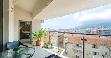 4 bedroom apartment in Budva, Montenegro