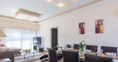 Mieszkanie 3 pokoi w Limassol, Cypr