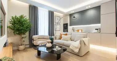 Apartamento 4 habitaciones en Área metropolitana de Madrid y Corredor del Henares, España