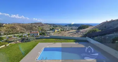 4 bedroom house in Parekklisia, Cyprus