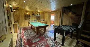 Casa en Uzdzienski siel ski Saviet, Bielorrusia