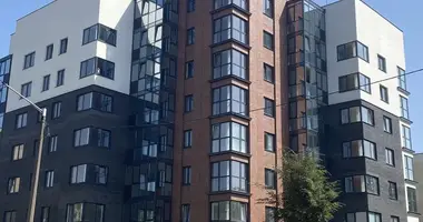 Apartamento 3 habitaciones en Muhavecki selski Savet, Belarús