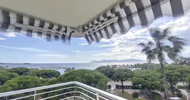 Penthouse 4 pokoi z Okna z podwójnymi szybami, z Klimatyzator, z Widok na morze w Cannes, Francja