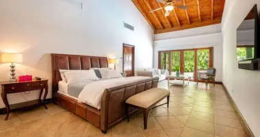 villa de 5 dormitorios con Amueblado, con Aire acondicionado, con Terraza en Altos de Chavon, República Dominicana