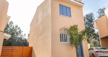 Mieszkanie 3 pokoi w Chloraka, Cyprus