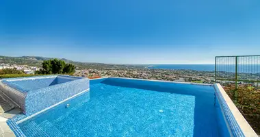 5 bedroom house in Peyia, Cyprus