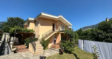 3 bedroom house in Sutomore, Montenegro