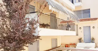 Appartement 4 chambres dans Paralia Dionysiou, Grèce