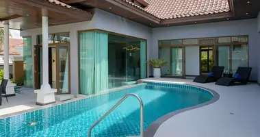 Villa 3 chambres avec Fenêtres double vitrage, avec Meublesd, avec Climatiseur dans Phuket, Thaïlande