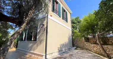 Дом 4 комнаты в Katun Rezevici, Черногория