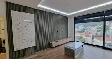 Penthouse  mit Möbliert, mit Klimaanlage, mit Meerblick in Becici, Montenegro