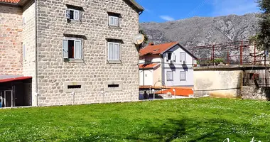 Villa  mit Meerblick in Stoliv, Montenegro