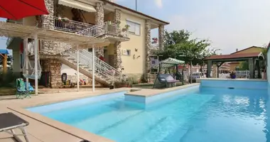 Hôtel 220 m² dans Grad Pula, Croatie