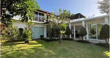Villa 4 bedrooms in Jimbaran, Indonesia