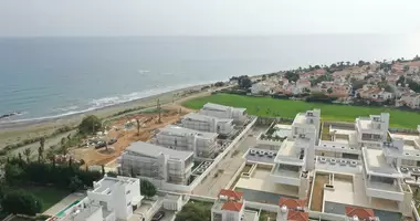 Mieszkanie 5 pokojów w Meneou, Cyprus