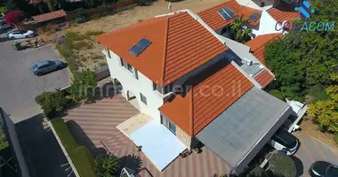 Villa 6 rooms in Ashkelon, Israel