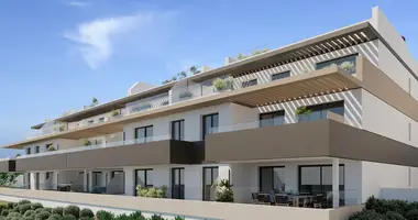 3 bedroom apartment in Estepona, Spain