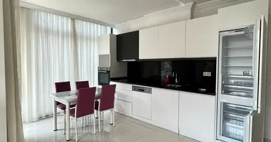 Wohnung 4 Zimmer in Alanya, Türkei