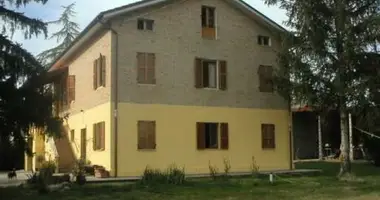 House 13 rooms in Terni, Italy