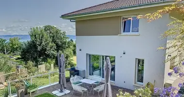 5 bedroom house in Evian-les-Bains, France