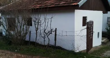 Дом в Шушань, Черногория