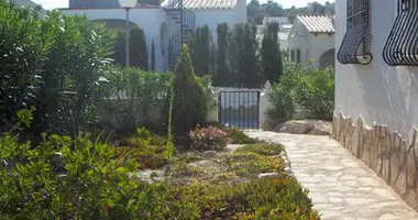 Villa  con Terraza, con baño, con piscina pública en el Poble Nou de Benitatxell Benitachell, España