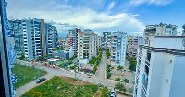 1 bedroom apartment in Mezitli, Turkey