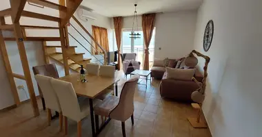 Duplex 3 bedrooms with parking, with Sea view, with Swimming pool in Kumbor, Montenegro