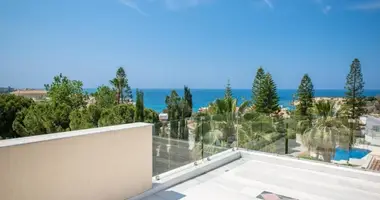Haus 4 Schlafzimmer in Peyia, Zypern
