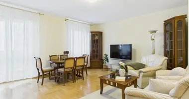 Gewerbefläche 92 m² in Warschau, Polen
