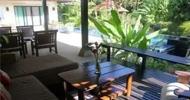 Villa 4 zimmer mit Doppelt verglaste Fenster, mit Möbliert, mit Klimaanlage in Phuket, Thailand