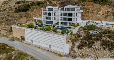 Villa 6 bedrooms in Kargıcak, Turkey