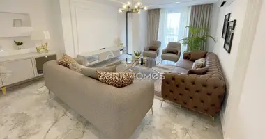 4 room apartment with parking, with furniture, with elevator in Mahmutlar, Turkey