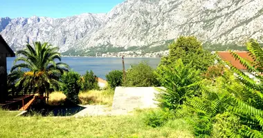 Grundstück in Prcanj, Montenegro