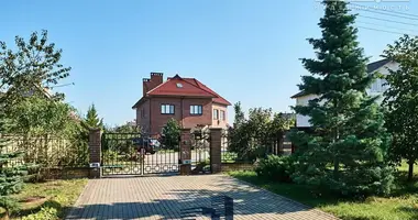 Cottage in Zhdanovichy, Belarus