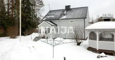 Casa 4 habitaciones en Jyvaeskylae sub-region, Finlandia