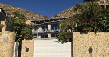Villa 4 bedrooms with Furnitured, with Sea view, with Garage in Benidorm, Spain