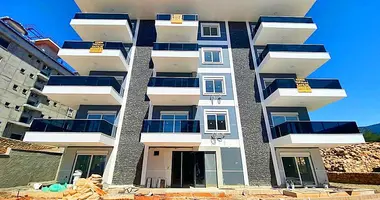 Dúplex 3 habitaciones con aparcamiento, con ascensor, con vista al mar en Alanya, Turquía