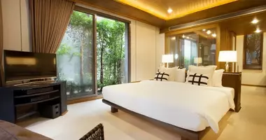 Villa 5 bedrooms with 
rent in Phangnga Province, Thailand
