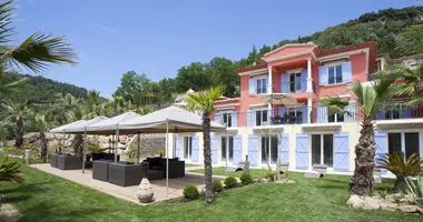 Villa  mit Sauna, mit Badehaus in Cannes, Frankreich