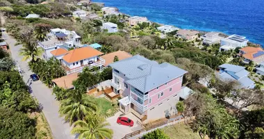Дом 7 спален в West Bay, Гондурас