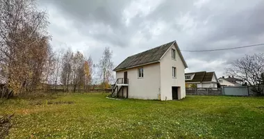 Dom w Aziaryckaslabadski sielski Saviet, Białoruś